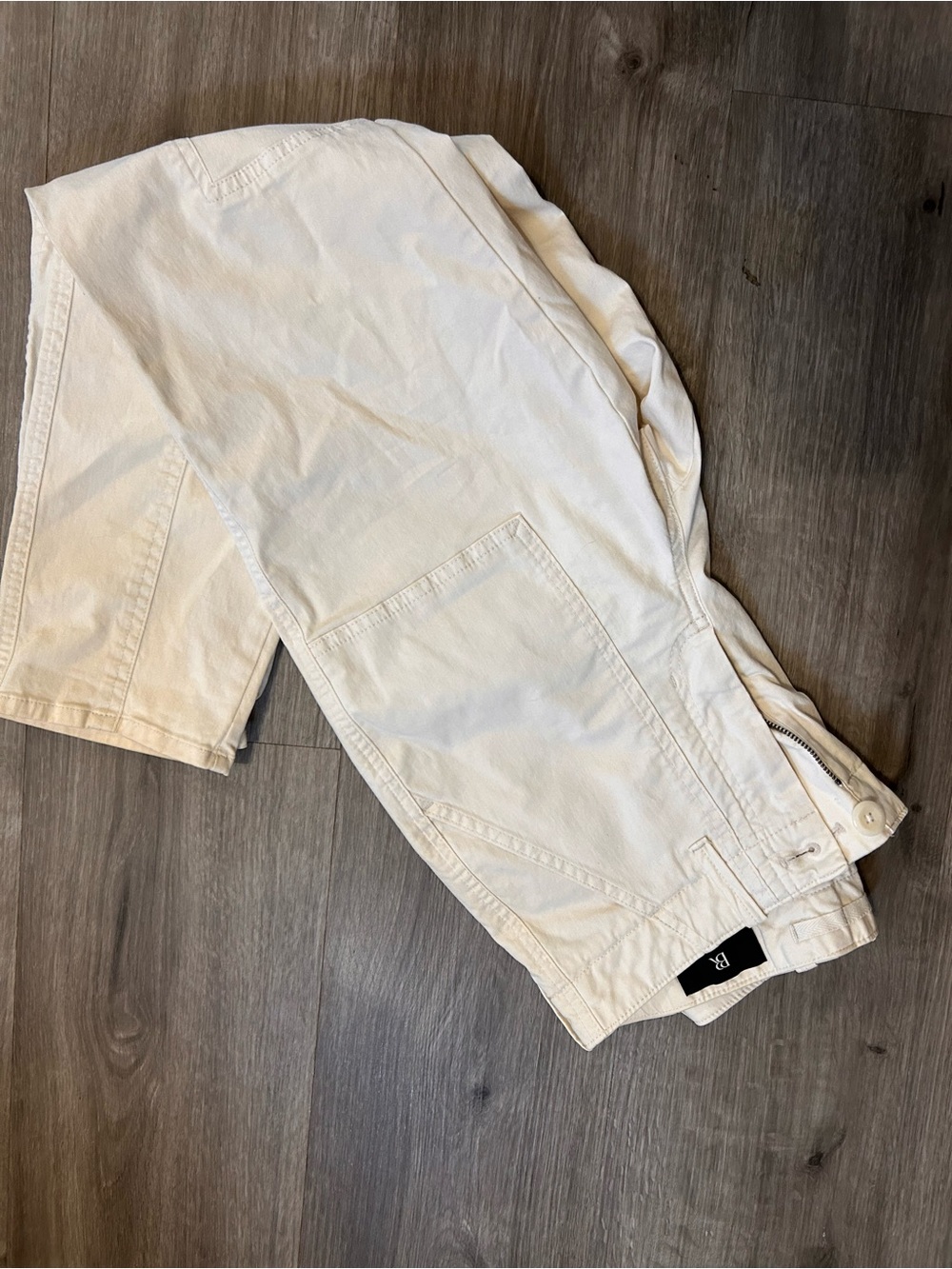 Banana Republic Women's Straight Leg Pants in Off-White